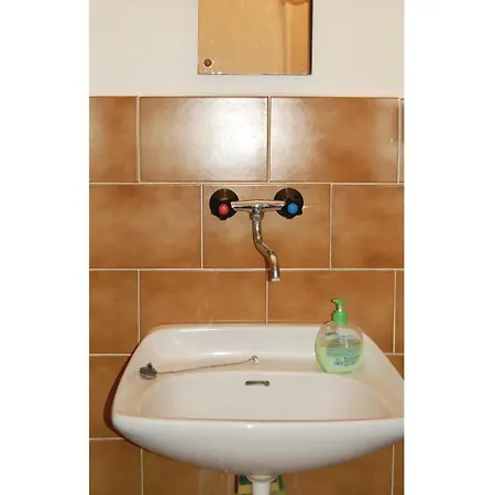 Two-bedroom In Slapy Nad Vltavou * Rabyne