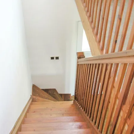 Two-bedroom In Slapy Nad Vltavou Lägenhet
