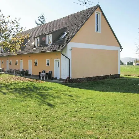 Two-bedroom In Slapy Nad Vltavou *